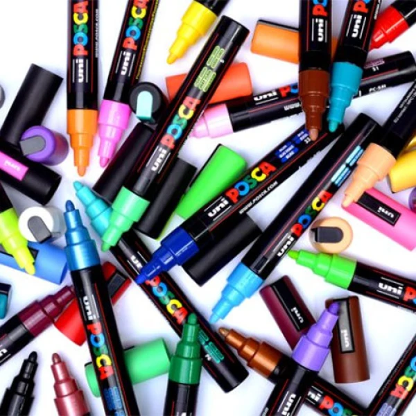 Posca Colors Group open